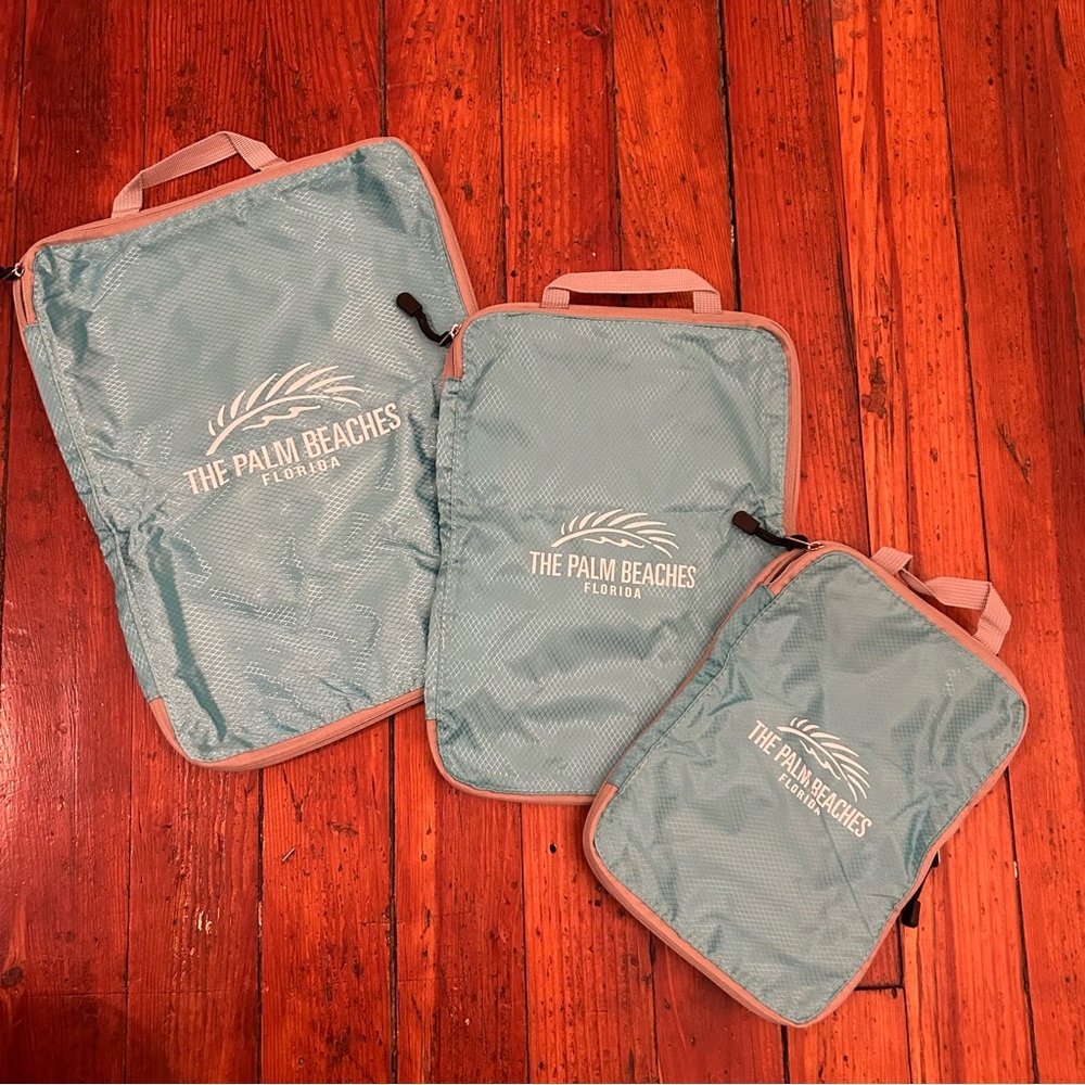 NEW 3 Packing cubes in mint color